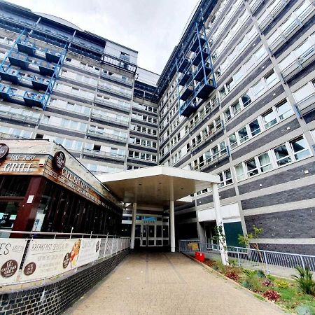 Charming 1-Bedroom Apartment In Woolwich لندن المظهر الخارجي الصورة