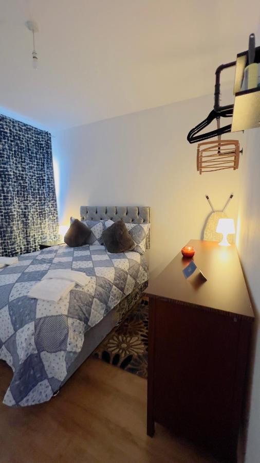 Charming 1-Bedroom Apartment In Woolwich لندن المظهر الخارجي الصورة