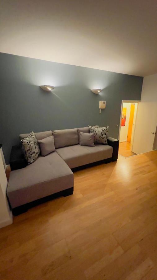 Charming 1-Bedroom Apartment In Woolwich لندن المظهر الخارجي الصورة
